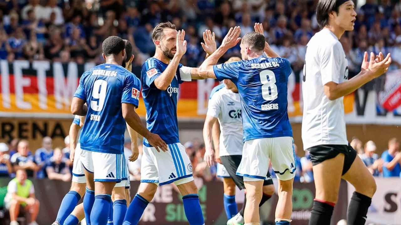 Schalke’den Kenan Karaman kararı: Bundesliga’da da kaptanlığa devam edecek Haber gorseli