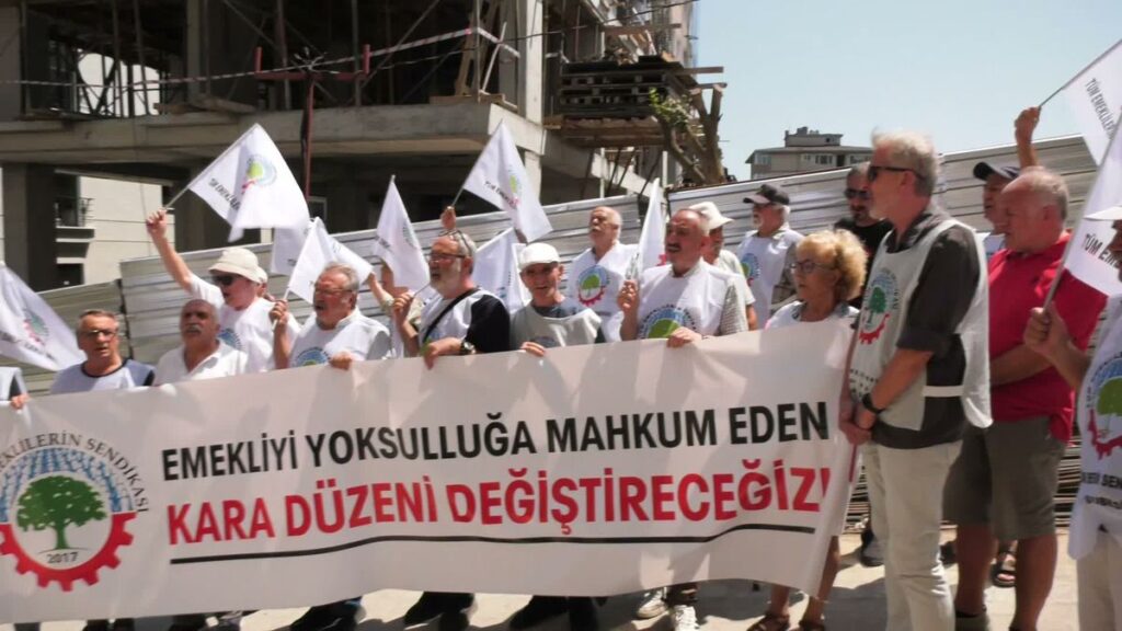 Emeklilerden İktidara Sert Tepki